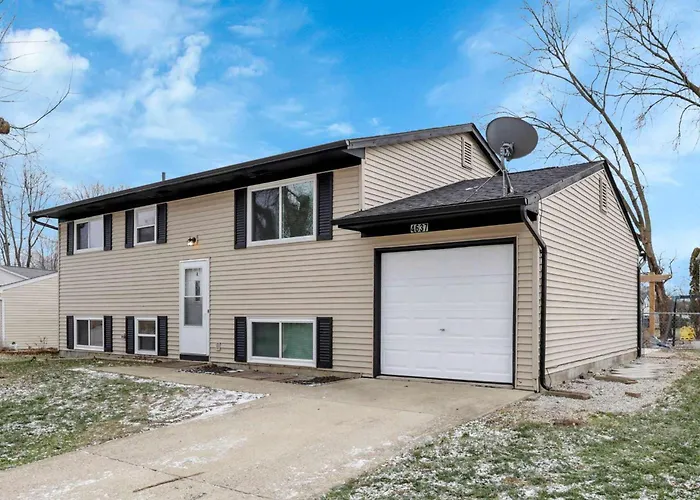Holiday home Modern 4br Retreat Fenced Yard Near Easton