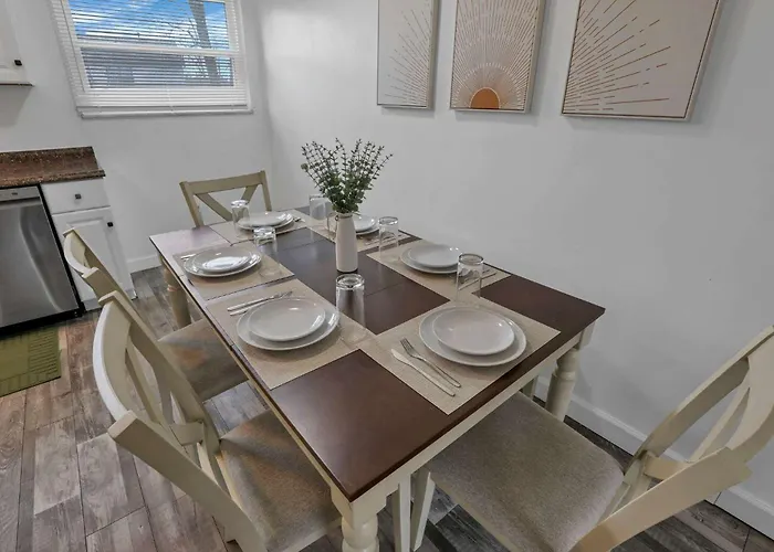 Holiday home Modern 4br Retreat Fenced Yard Near Easton *
